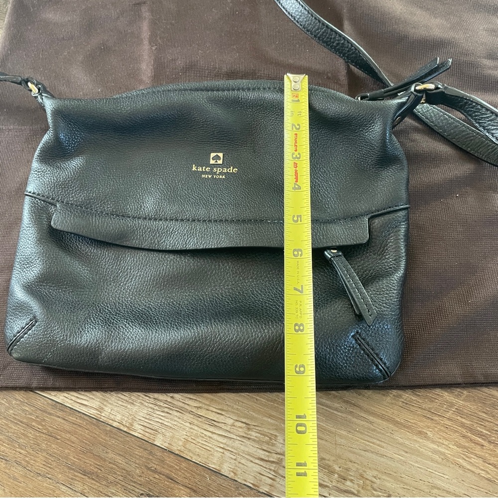 Kate Spade black leather crossbody purse - Picture 5 of 9